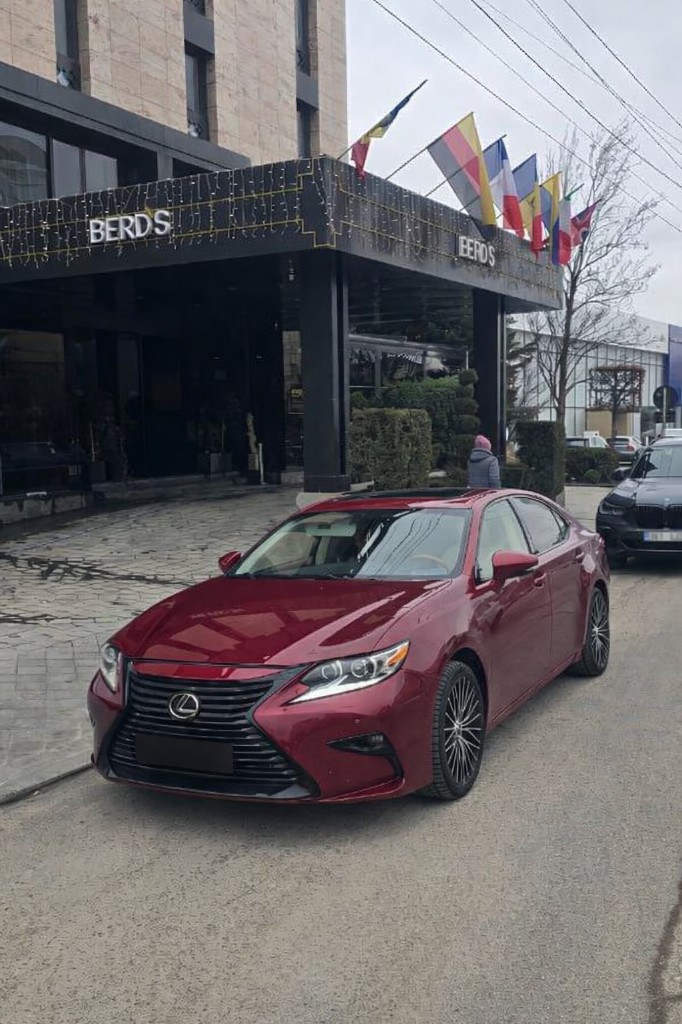 Lexus ES